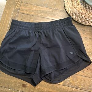 Athleta 4” Mesh racer run shorts